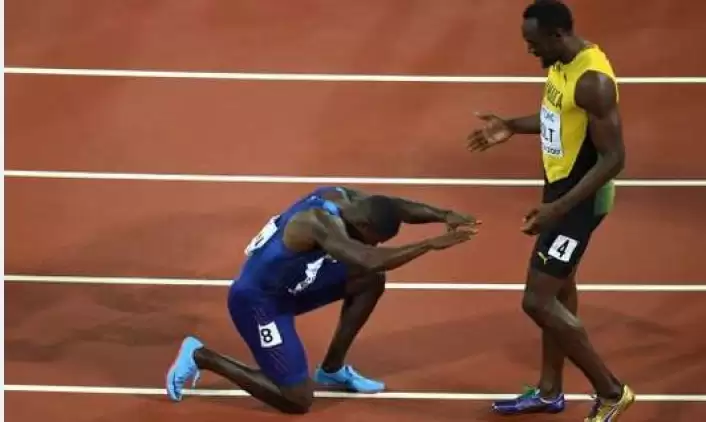 Usain Bolt işte böyle veda etti! Fotoğraf kareleriyle son yarışı...