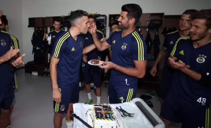 Van Persie'ye doğum günü sürprizi!