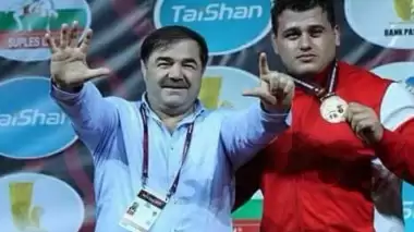 Musa Aydın'dan milli güreşçilere moral ziyareti