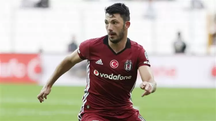 Beşiktaş forması giyen Tolgay Arslan'ı transfer etmek istiyorlar!