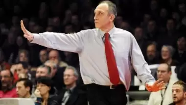 Galatasaray Erman Kunter ile devam kararı aldı!