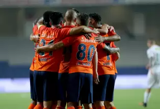 Başakşehir avantaj için sahada