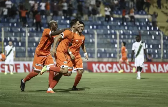 Adanaspor açılışı farklı yaptı!