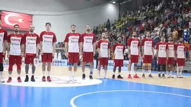 Milli basketbolcular İsrail'e gitti