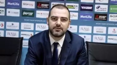 Bahçeşehir Koleji Başantrenörü Stefanos Dedas: "Maçın içinde karşılaşmayı iyi okuduk"