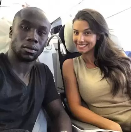 Sagna transfer peşinde! Eşi tatil keyfinde!