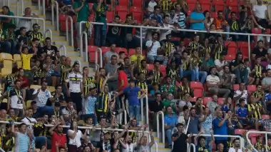 Üsküp'te Fenerbahçe'yi taraftarları yalnız bırakmadı