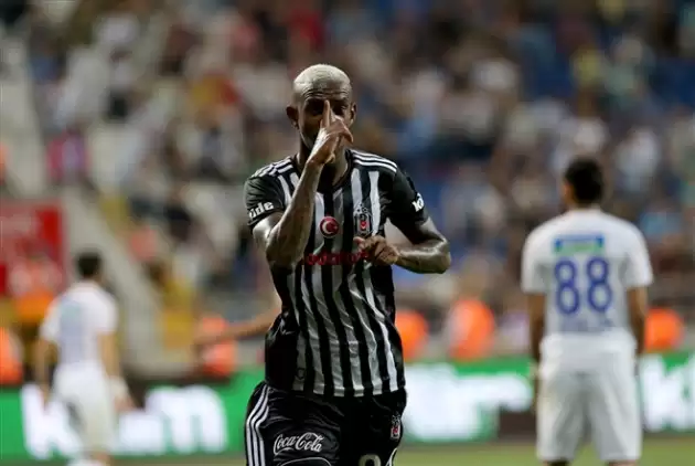 "Talisca kırmızı kart görmeliydi"