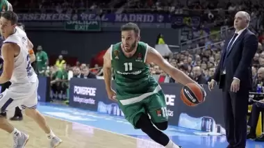 Yunanistan'da yumruklar konuştu!