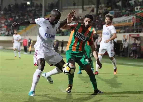 Alanyaspor ile Karabükspor 1-1'ini üzmedi!