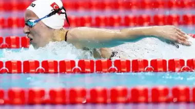 Milli yüzücüden bronz madalya