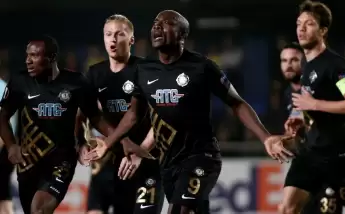 FLAŞ! Fenerbahçe golcü ararken, eski dost Webo...