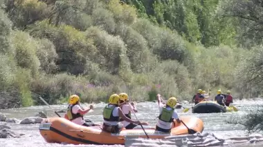 Minik raftingcilerin hedefi milli sporcu olmak
