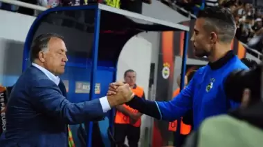 Advocaat'ın Van Persie açıklaması şaşırttı!