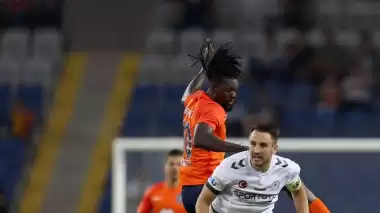 Başakşehir-Konyaspor maçında tribünler boş kaldı