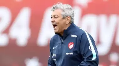 A Milli Futbol Takımı, Ukrayna'ya gitti