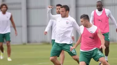 Bursaspor'da izin bitti, çalışmalar başladı