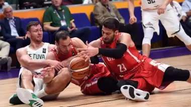 Çekişmeli maçı Gürcistan kazandı