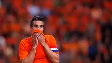Van Persie'den kötü haber var!