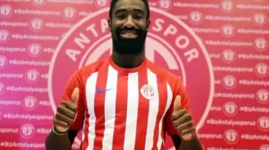 Antalyaspor'dan transfer kararı! Johan Djourou...