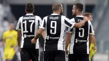 Juventus sıkmadı!