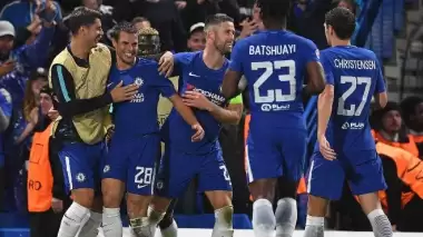 Chelsea'den yarım düzine!
