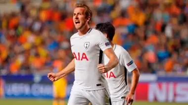Harry Kane, APOEL deplasmanında tek başına sahne aldı!