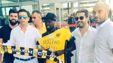 Eboue, yeni takımı ile imzalıyor!