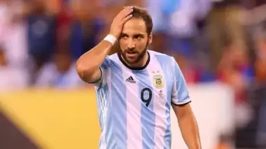 Higuain milli takımı bıraktı