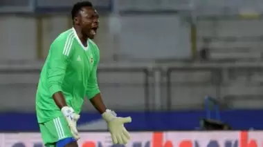 Kameni karasız kaldı: Forma mı, para mı?