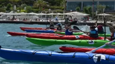 Rus kanocular Guinness rekoru için Karadeniz'de