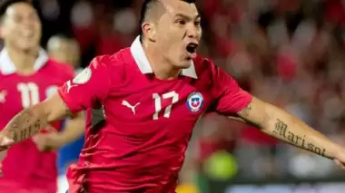 Isla ve Medel'li Şili güldü, Musleralı Uruguay ise...