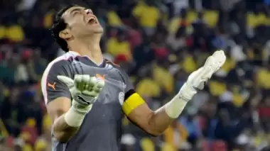 Dünya Kupası'nın en yaşlı kalecisi Al-Hadary milli takımı bıraktı