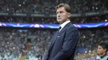 "Şenol Güneş'e sağır olmadığı için..."