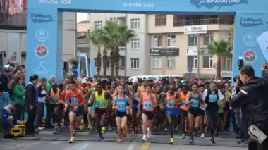 6. Uluslararası Darıca Yarı Maratonu ve Halk Koşusu Kocaeli'de yapıldı!