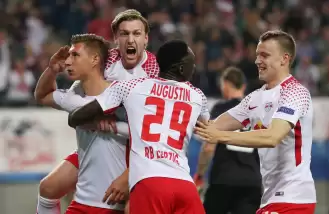 Leipzig ilk yarı attı, Porto karşısında 3 puanı kaptı!