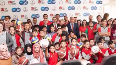 Taha Akgül ve milli sporcular Kocaeli'de!