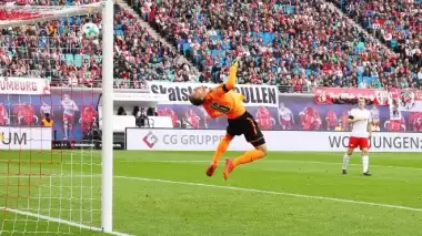 Leipzig zorladı ama Bayern turu geçti