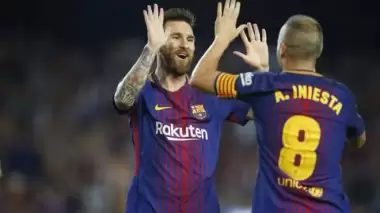 Barcelona kaptanı Iniesta'dan transfer açıklaması
