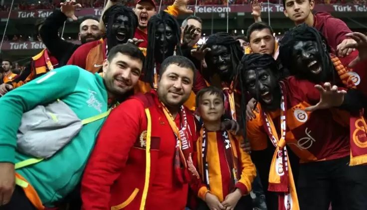 Türk Telekom Stadı'nda Gomis coşkusu!