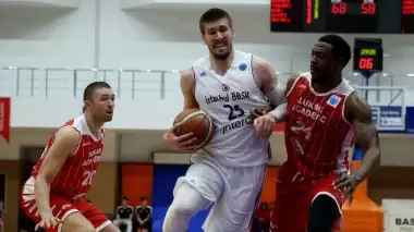 İstanbul Büyükşehir Belediyespor ikinci yarıda açıldı