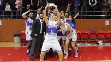 Koca şehirde sahip çıkan olmadı, sporcular terketti!