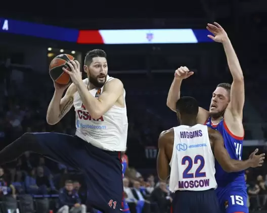 Anadolu Efes evinde ağır yaralı!