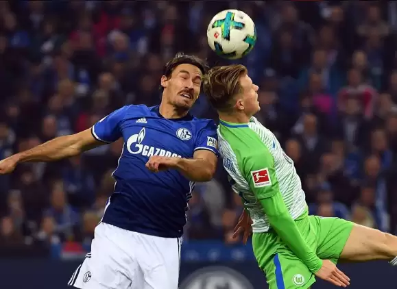 Schalke attı, Wolfsburg yakaladı!