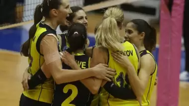 Derbi Fenerbahçe'nin! Set vermedi...