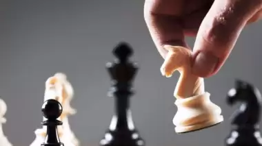 Görme engelli çocuklar için satranç sınıfı