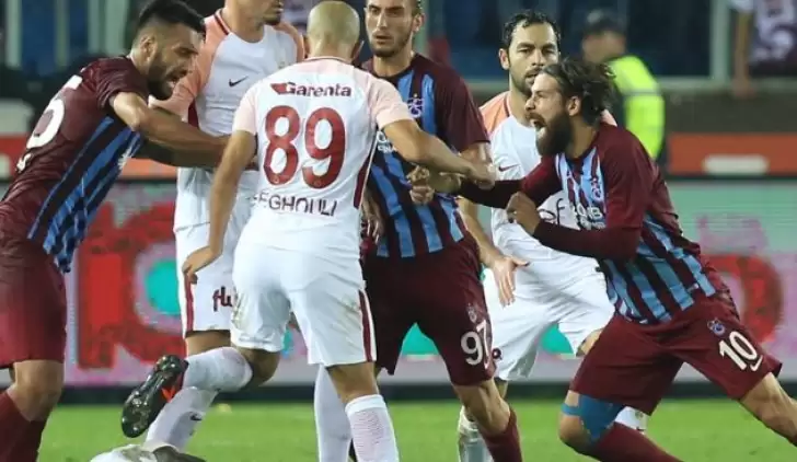 Trabzon'da saha karıştı! Çifte kırmızı kart...