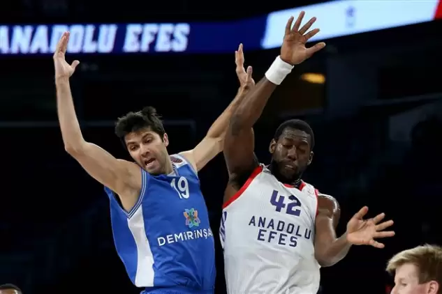 Anadolu Efes lige farklı döndü!