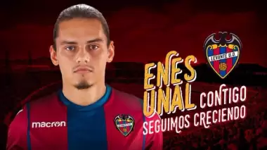 Enes Ünal'dan sürpriz transfer!