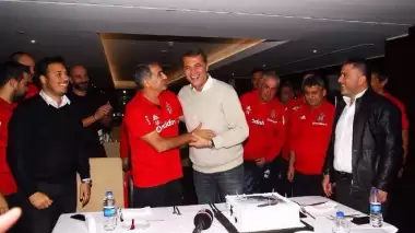 Fikret Orman'a doğum günü kutlaması